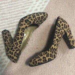 Like new target cheetah block heels